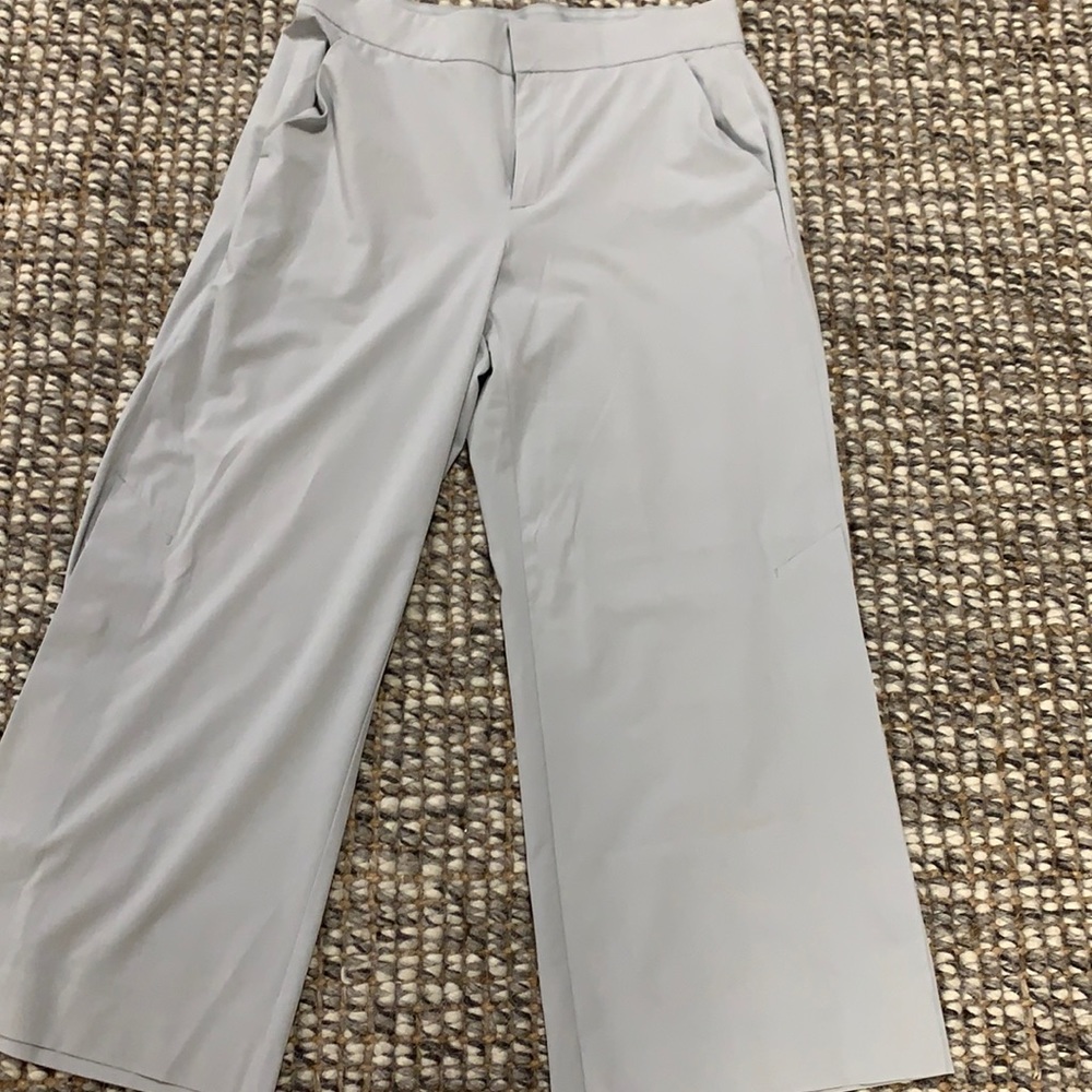 Capri pants